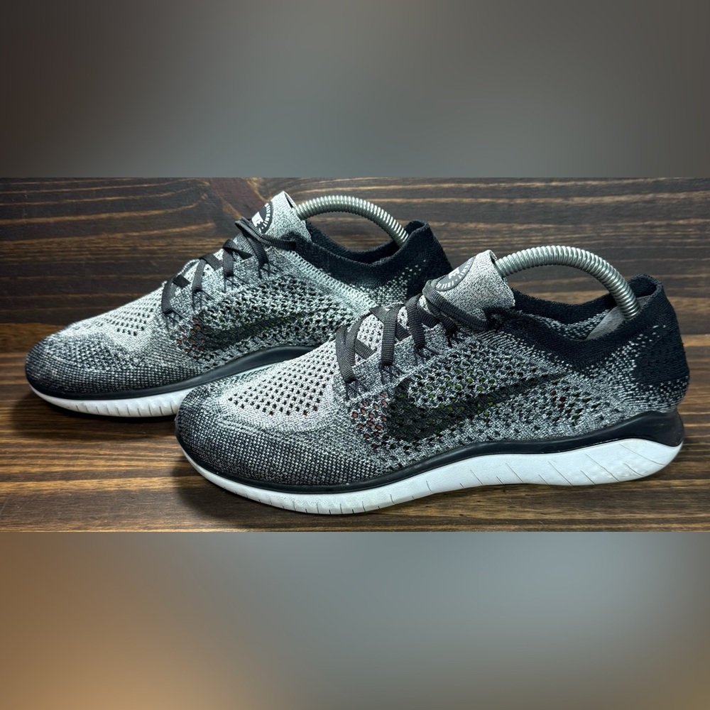 Nike Free Run Flyknit Women’s Size 9.5 Shoes Oreo Athletic Sneakers